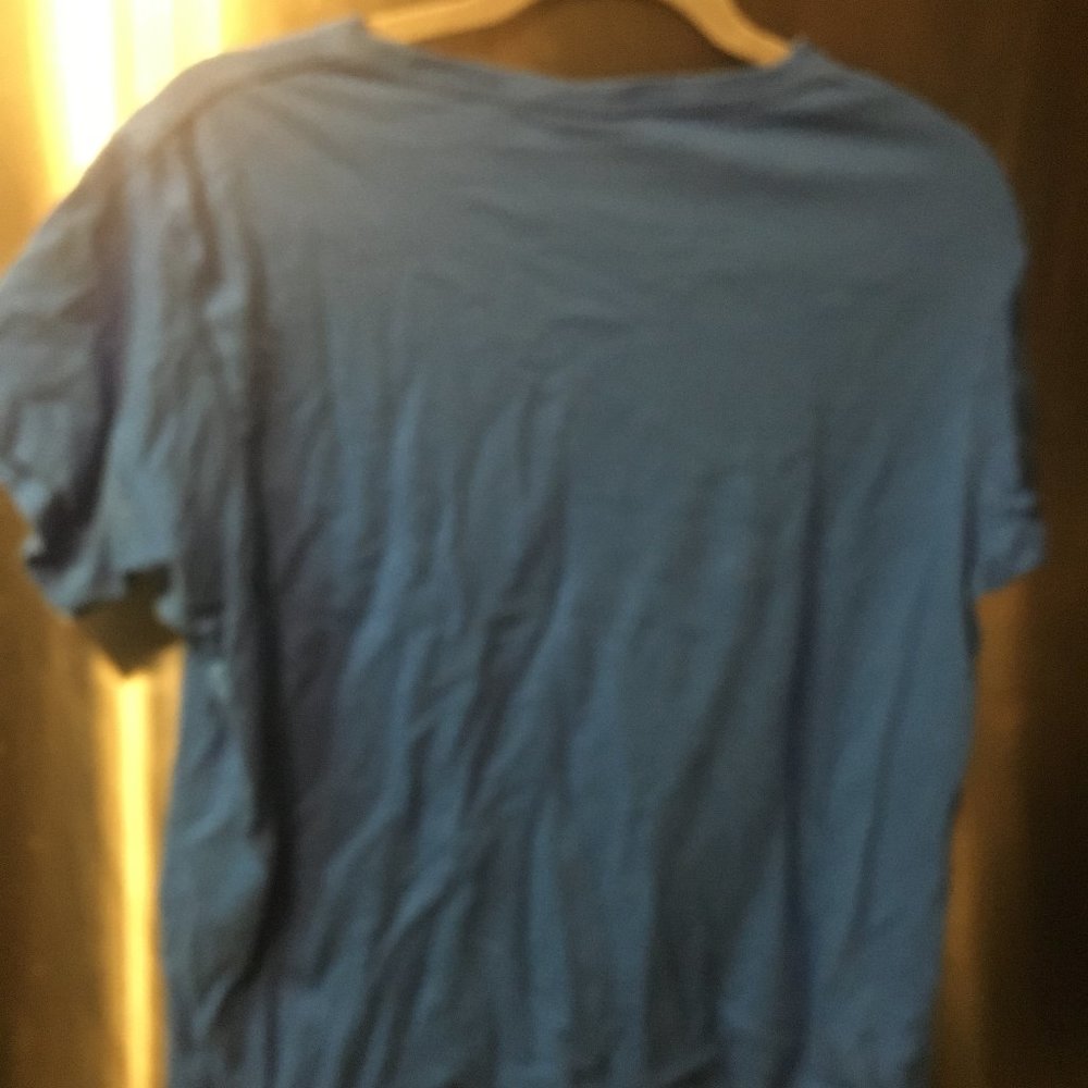 Laurel Burch t-shirt 262 $30 or $25 w/offer - Picture 3 of 4